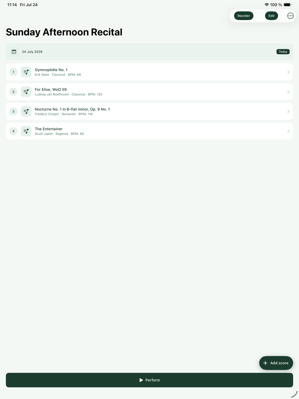 A setlist detail screen listing several scores in performance order with a scheduled date.